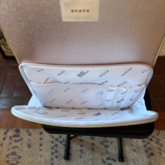 Gently Used: State-Logan Carry On - Picture 9 of 12